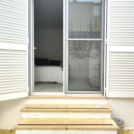 Moradia Geminada V0 - Localizacao Central - Privada Quarteira Esterno foto